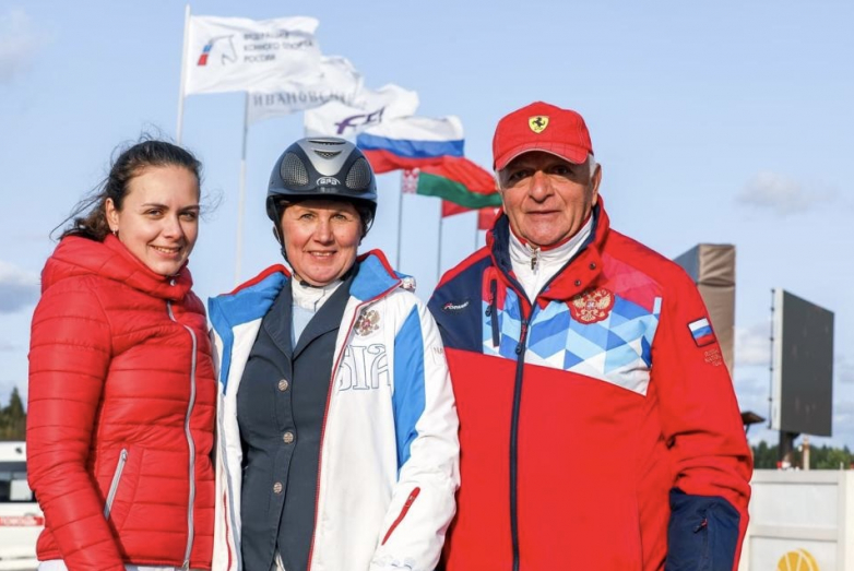 Харлами  Наталиеи Шәманиа, рыҧҳа Христина