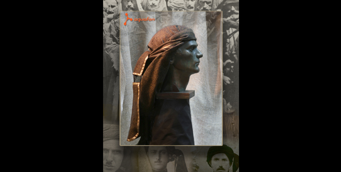All types of tying and wearing the bashlyk are in archival photos, which are also reflected on the calendar pages. Works of Abkhaz sculptors were used as models for showing headdresses