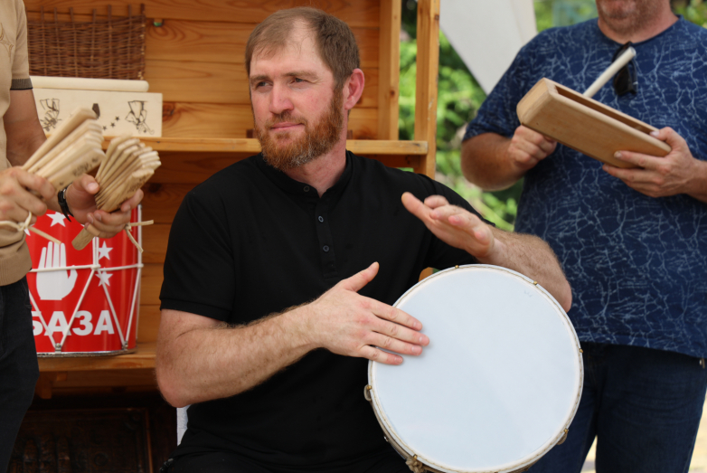 Ярко и традиционно: День культуры народа Абаза прошел в Черкесске Ярко и традиционно: День культуры народа Абаза прошел в Черкесске