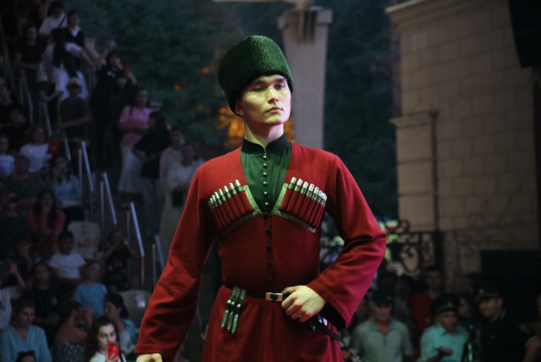 Ярко и традиционно: День культуры народа Абаза прошел в Черкесске Ярко и традиционно: День культуры народа Абаза прошел в Черкесске