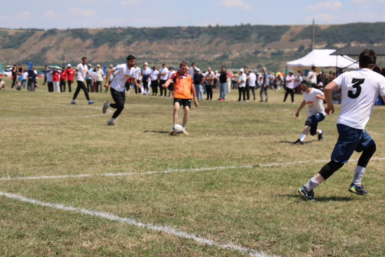 Gelenek ve Sporun Gücü: Karaçay-Çerkesya’da X Abaza Halk Oyunları Düzenlendi Gelenek ve Sporun Gücü: Karaçay-Çerkesya’da X Abaza Halk Oyunları Düzenlendi