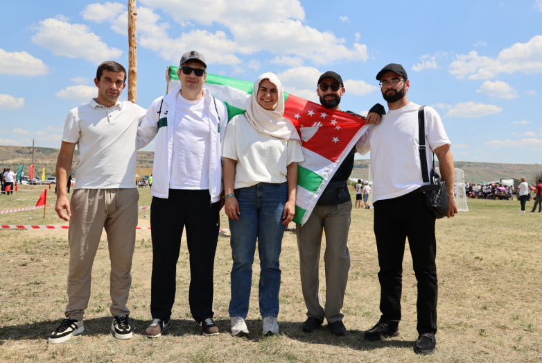 Gelenek ve Sporun Gücü: Karaçay-Çerkesya’da X Abaza Halk Oyunları Düzenlendi Gelenek ve Sporun Gücü: Karaçay-Çerkesya’da X Abaza Halk Oyunları Düzenlendi