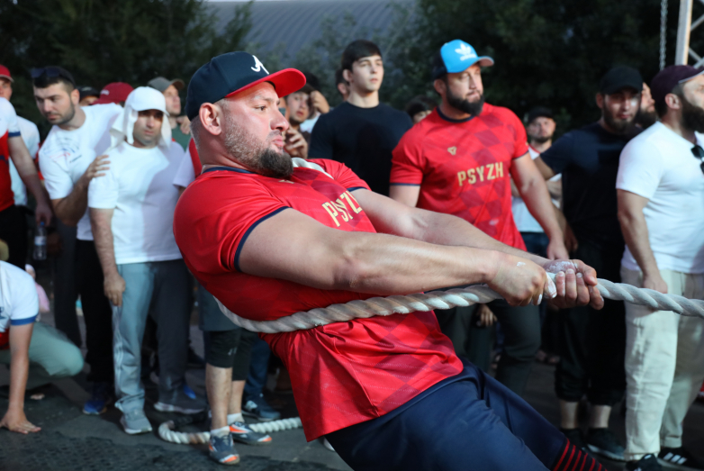 Сила традиций и спорта: в Карачаево-Черкесии прошли Х Игры народа Абаза