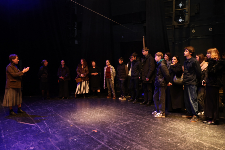 ВААК и Абхазгосдрамтеатр завершили проект «Вечер в театре»