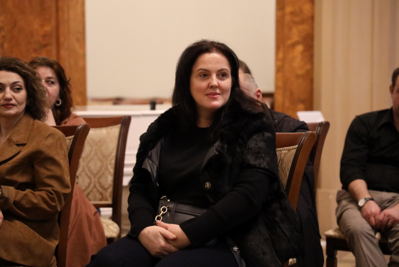 «Театр и зритель»: ВААК и Абхазский театр запустили дискуссии о спектаклях