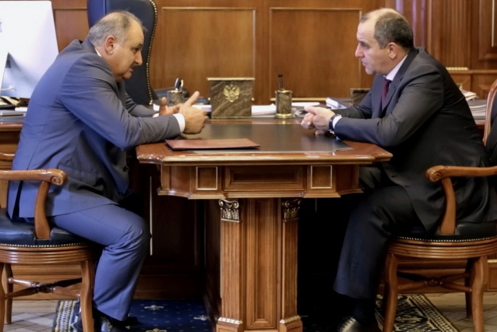 Мухаджир Ниров на встрече с главой КЧР Рашидом Темрезовым