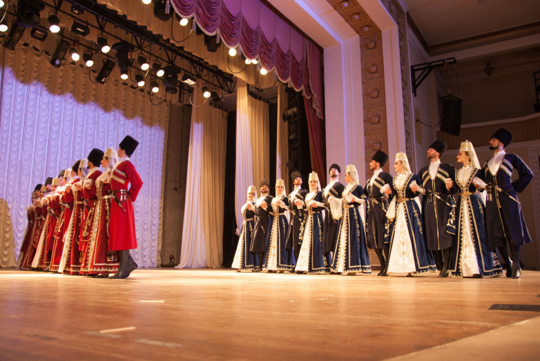 Академический ансамбль народного танца Адыгеи 