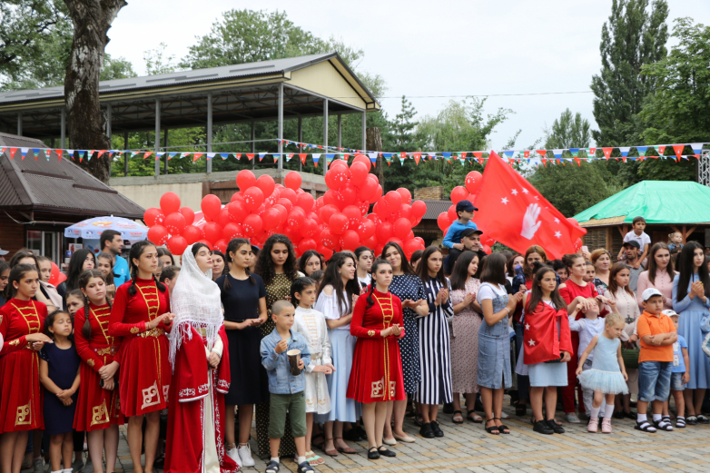 День культуры народа абаза и День абхазского флага отметили в Черкесске