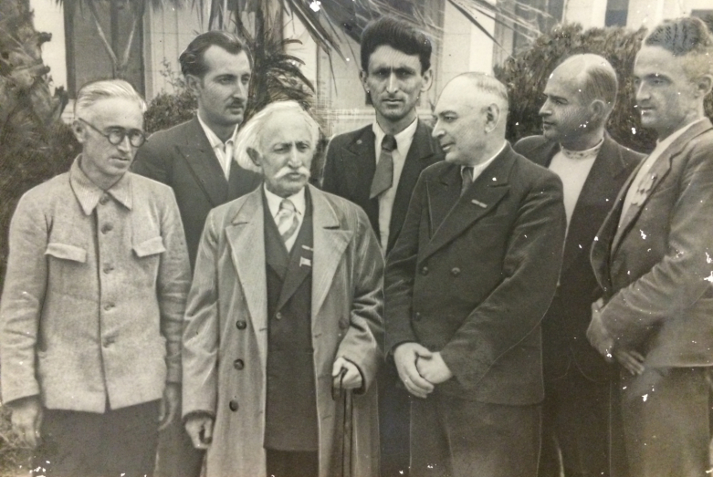 На фото, слева направо: Иван Папаскир, Баграт Шинкуба, Дмитрий Гулиа, Хухут Бгажба, справа крайний - Киаазым Агумаа