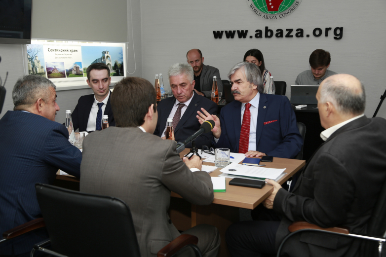 Заседание президиума Высшего совета Всемирного абхазо-абазинского конгресса в Сухуме