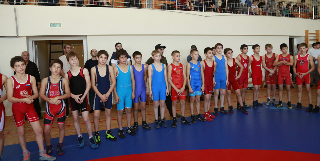 Tournament participants at the opening ceremony.