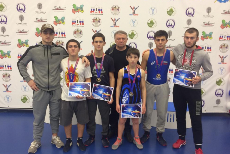 Disciples of the “Abaza” freestyle wrestling club won prizes in the tournament in St. Petersburg
