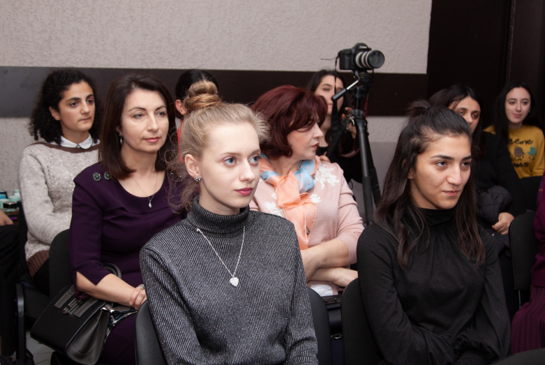 The role of women in Abkhaz society was discussed at the meeting of the WAC Discussion club