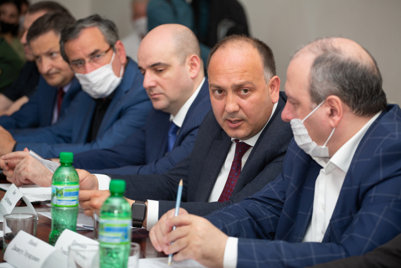عن وزير الصحة في أبخازيا بخصوص وباء كوفيد – 19: الوضع الوبائي في البلاد مستقر