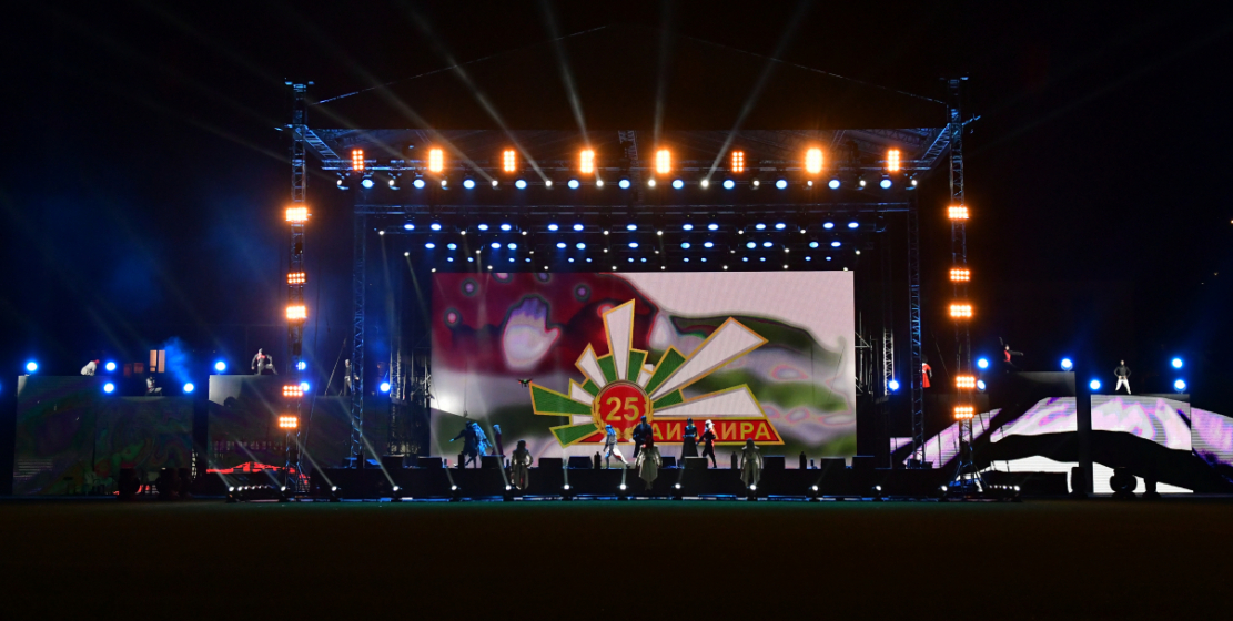 Festive concert in honor of the 25th anniversary of Victory and Independence Day