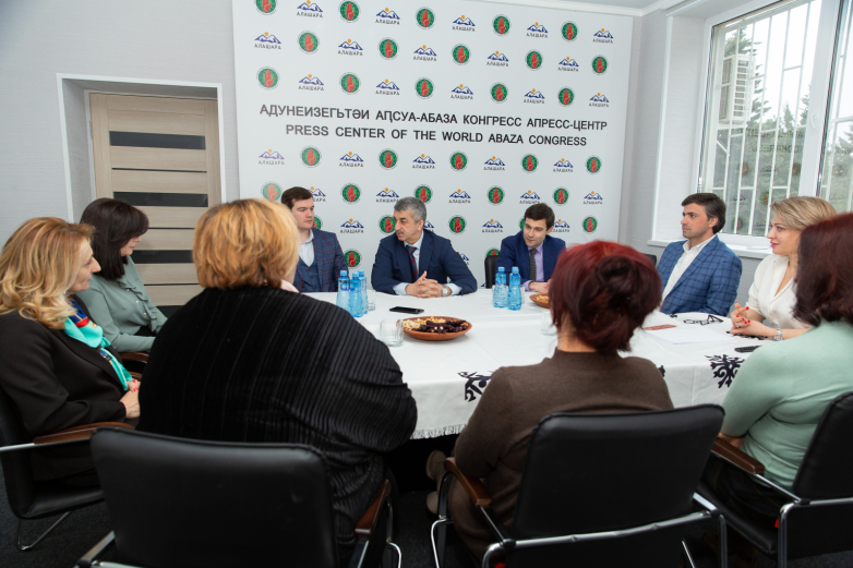 Mussa Ekzekov met with representatives of the WAC Women's Council.
