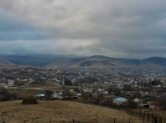 Krasny Vostok da Abaza köyü dağ manzaraları
