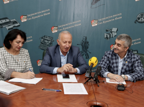 Press conference of Mussa Ekzekov for journalists of Abkhazia was held in Sukhum