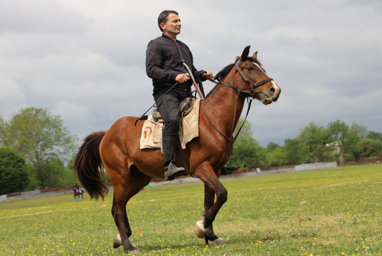 Spring and Labor Festival: an equestrian tournament was held in the village of Kutol